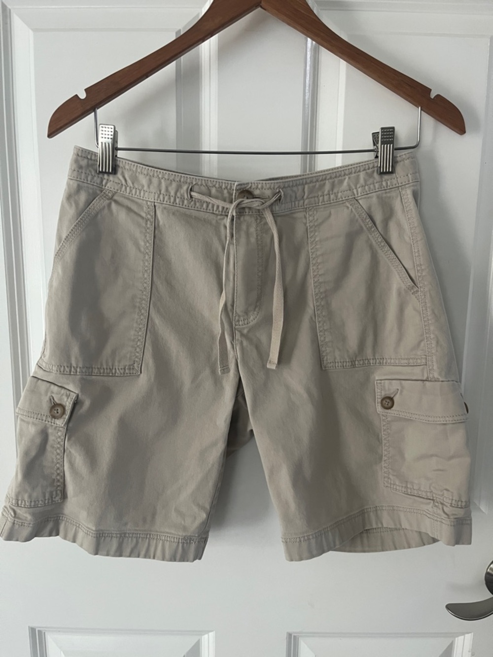LL Bean Favorite Fit Cargo Stretch Canvas Shorts Khaki Size 8